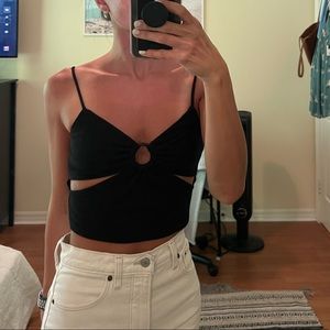 Black o ring cut out crop top